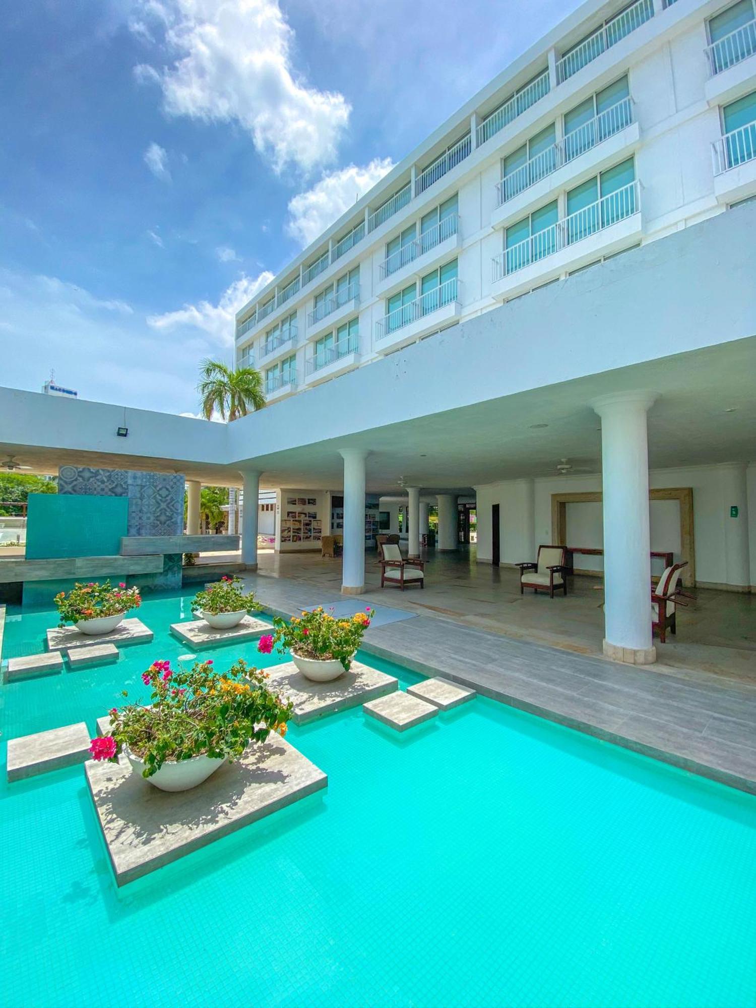 Tamaca Beach Resort Санта Марта Екстериор снимка